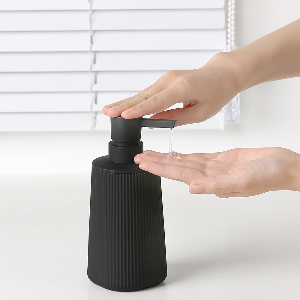 ขวดปั๊มสบู่เหลวพลาสติกแบบมีลาย - Home Bathroom Soap Dispenser บทวิจารณ์และราคา